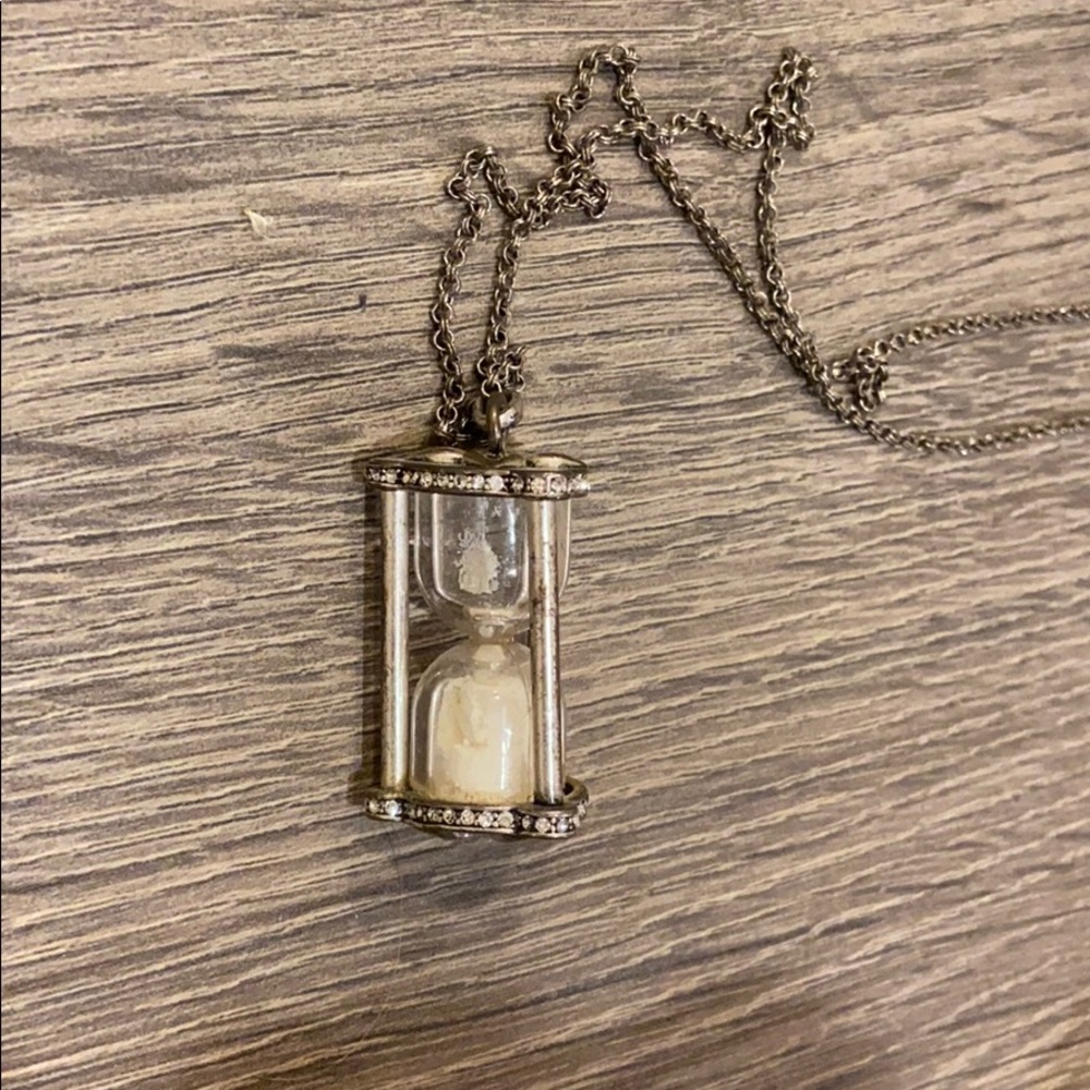 Fossil vintage time necklace
